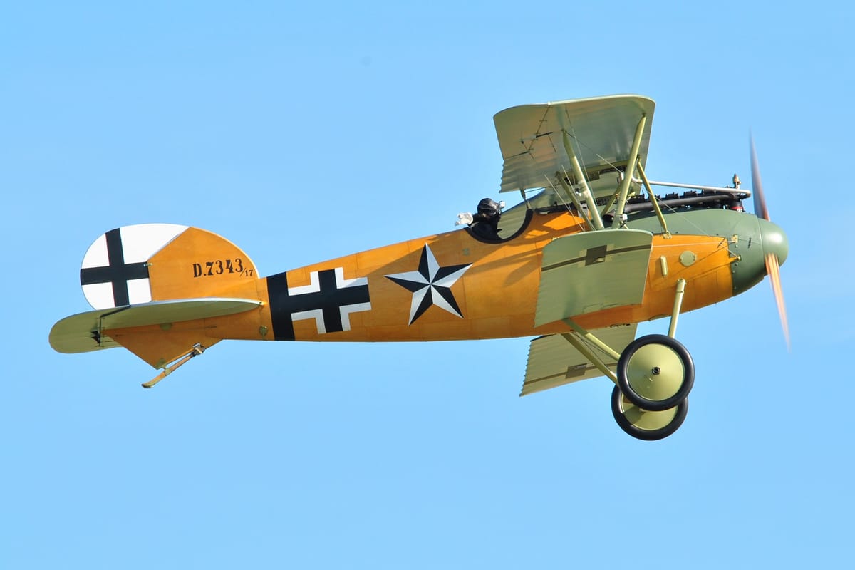 Albatros D.V