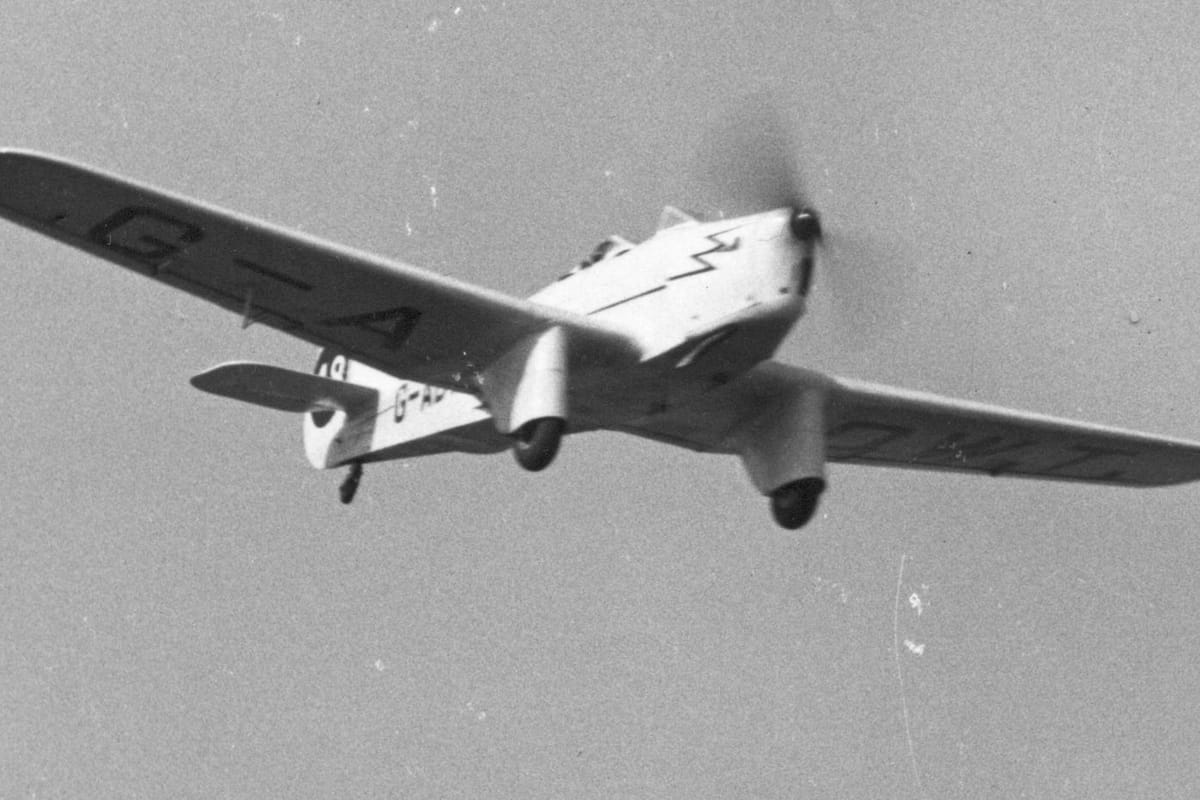 Miles M.2 Hawk Trainer