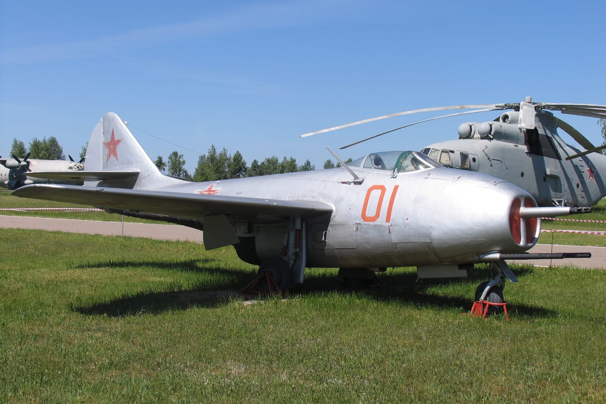 Mikoyan-Gurevich MiG-9