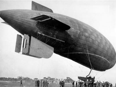 B-class blimp