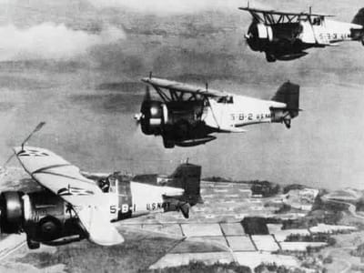 Curtiss BF2C Goshawk