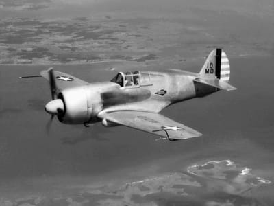 Curtiss XP-42