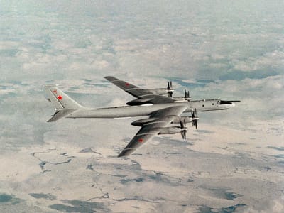 Tupolev Tu-142