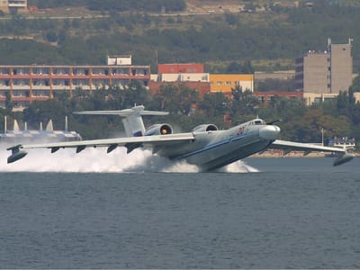 Beriev A-40