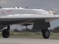 Sukhoi S-70 Okhotnik-B - Image 2