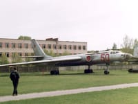 Tupolev Tu-16 - Image 3