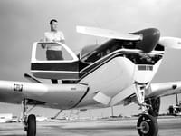 Beechcraft Bonanza - Image 5
