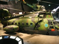 Boeing Vertol CH-46 Sea Knight - Image 2