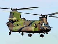 Boeing CH-47 Chinook - Image 13