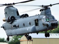 Boeing CH-47 Chinook - Image 19