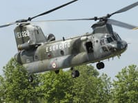 Boeing CH-47 Chinook - Image 33