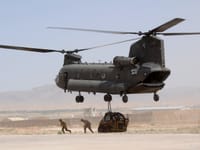 Boeing CH-47 Chinook - Image 6