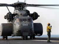 Sikorsky CH-53E Super Stallion - Image 19