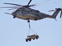 Sikorsky CH-53E Super Stallion - Image 7