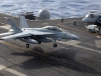 Boeing F/A-18E/F Super Hornet - Image 17