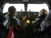 Northrop B-2 Spirit - Image 19