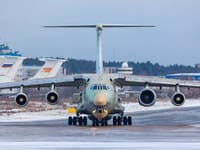 Ilyushin Il-76 - Image 9
