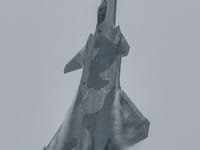 Chengdu J-20 - Image 3