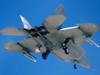 Lockheed Martin F-22 Raptor - Image 10