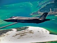 Lockheed Martin F-35 Lightning II - Image 20