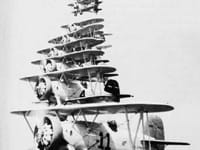 Boeing P-12 - Image 10