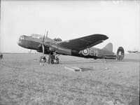 Avro Manchester - Image 2