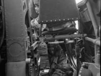 Handley Page Halifax - Image 19