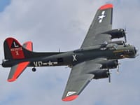 Boeing B-17 Flying Fortress - Image 18