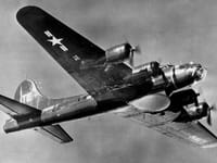 Boeing B-17 Flying Fortress - Image 25