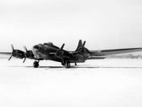 Boeing YB-40 Flying Fortress - Image 1