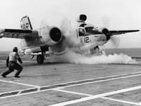 Grumman S-2 Tracker - Image 23