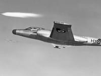 Avro Canada CF-100 Canuck - Image 10