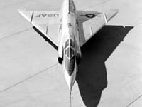 Convair F-102 Delta Dagger - Image 11