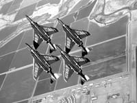 McDonnell Douglas F-4 Phantom II - Image 3