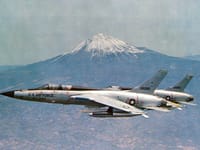 Republic F-105 Thunderchief - Image 4