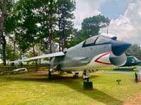 Vought F-8 Crusader - Image 7