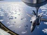 Boeing KC-135 Stratotanker - Image 6