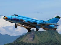 Sukhoi Su-17 - Image 23