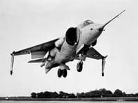 Harrier jump jet - Image 13