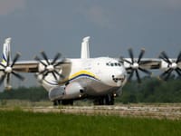 Antonov An-22 - Image 5