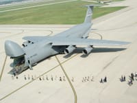 Lockheed C-5 Galaxy - Image 12