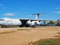Lockheed C-141 Starlifter - Image 11