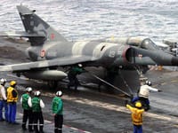 Dassault-Breguet Super Étendard - Image 2