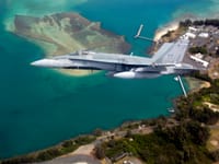 McDonnell Douglas F/A-18 Hornet - Image 9