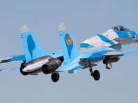 Sukhoi Su-27 - Image 2