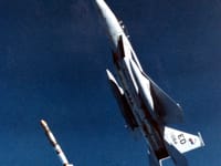 McDonnell Douglas F-15 Eagle - Image 9