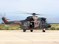 Eurocopter AS332 Super Puma - Image 15