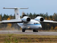 Antonov An-72 - Image 4