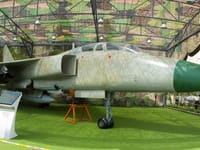 Xi'an JH-7 - Image 2