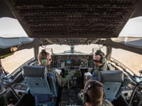 Boeing C-17 Globemaster III - Image 13